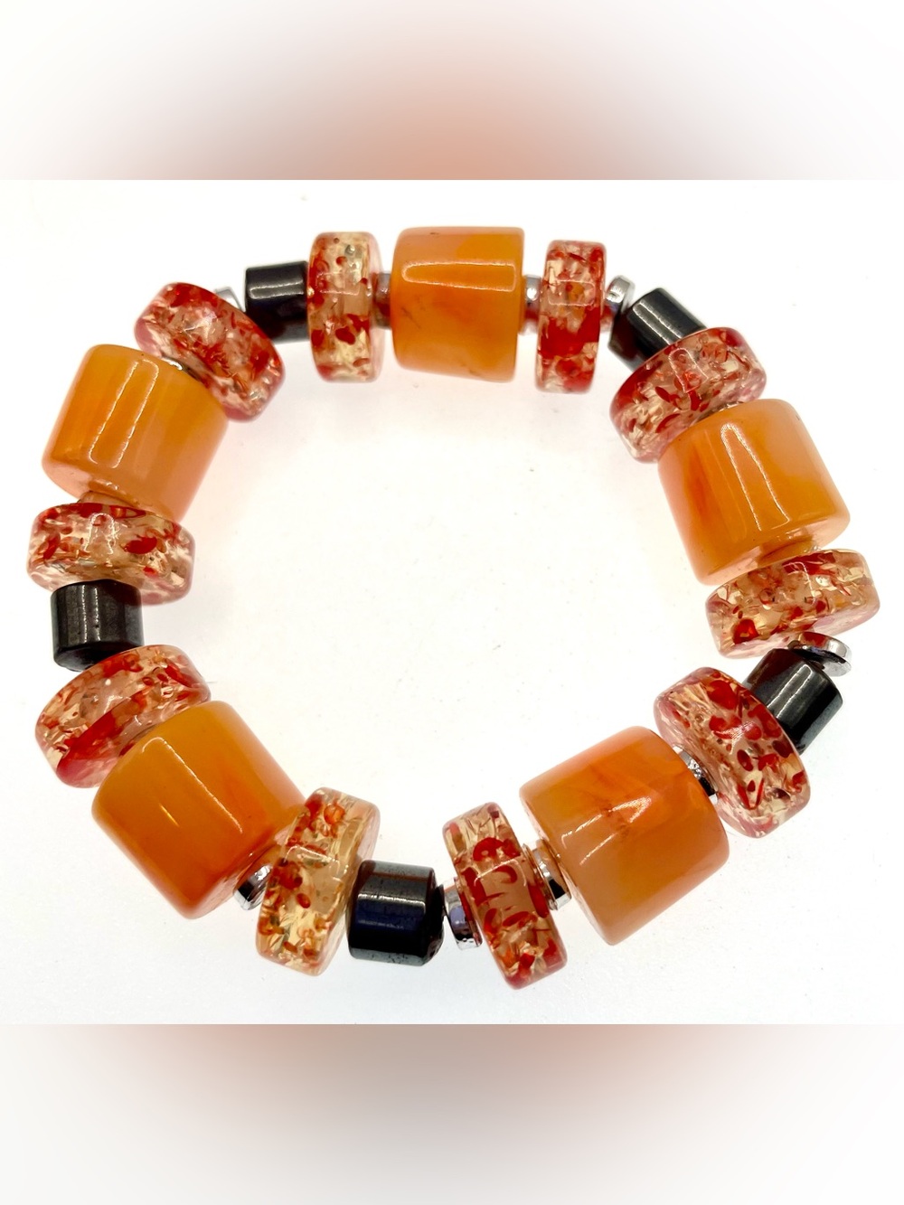 Vintage Style Lucite Confetti Beaded Stretch Bracelet – Orange, Red & Black